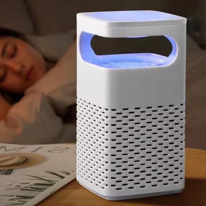 17087-mtqdta.jpg Fan suction mechanism of the mosquito repellent lights, showing no electric grid