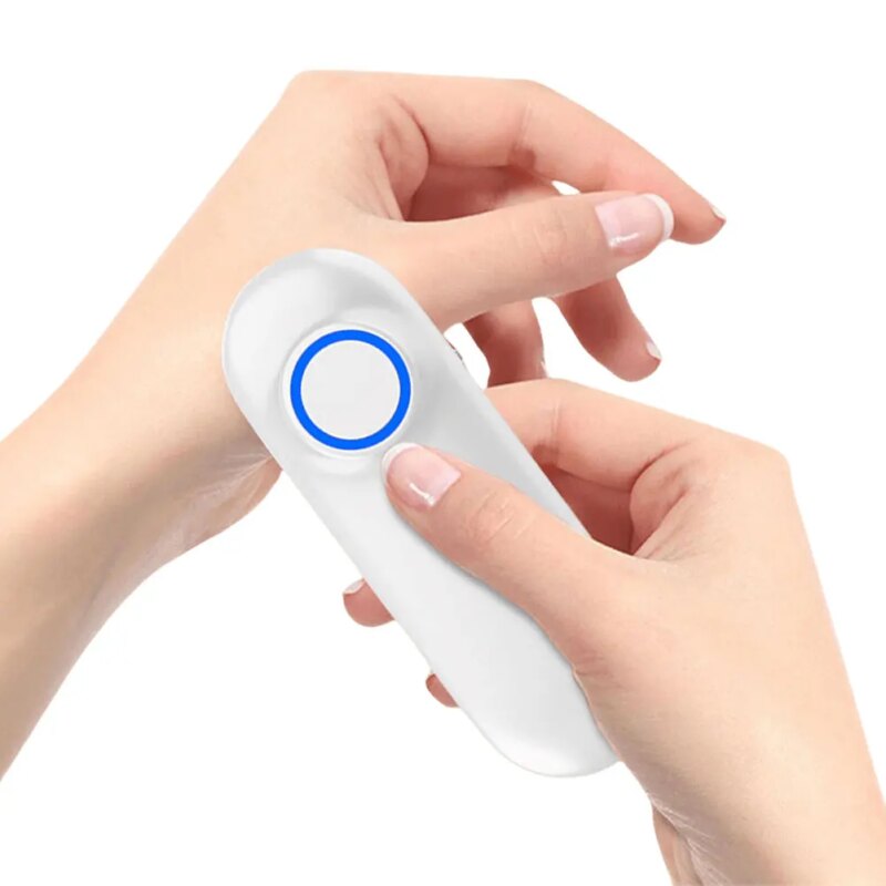 Design portátil do estilingue anti-picada encaixando em um bolso pequeno