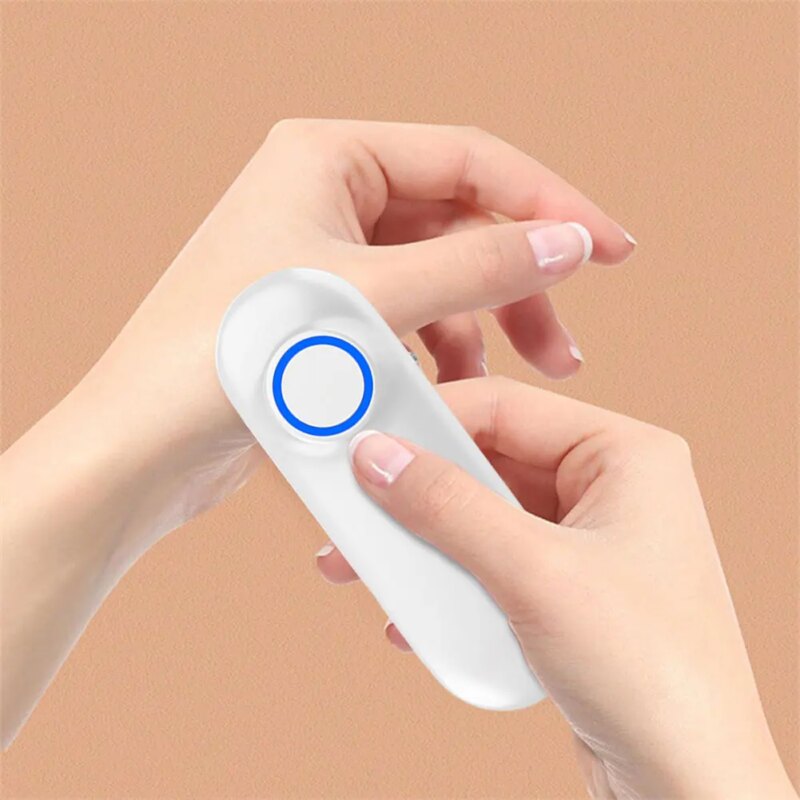 Comparação do dispositivo anti-coceira elétrico com creme tradicional para picadas
